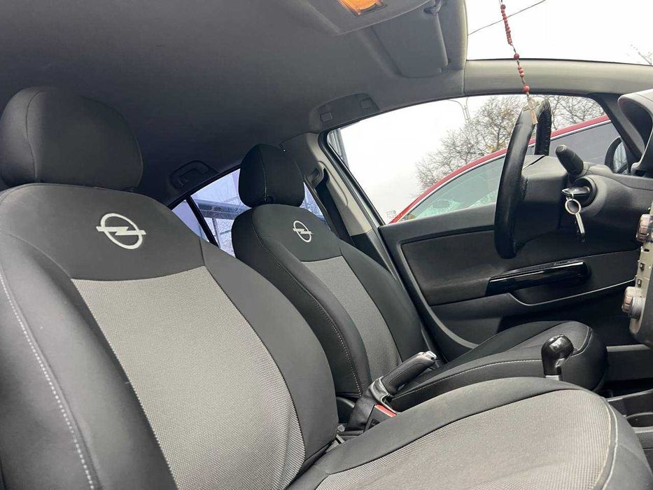 Opel Corsa 2008 року