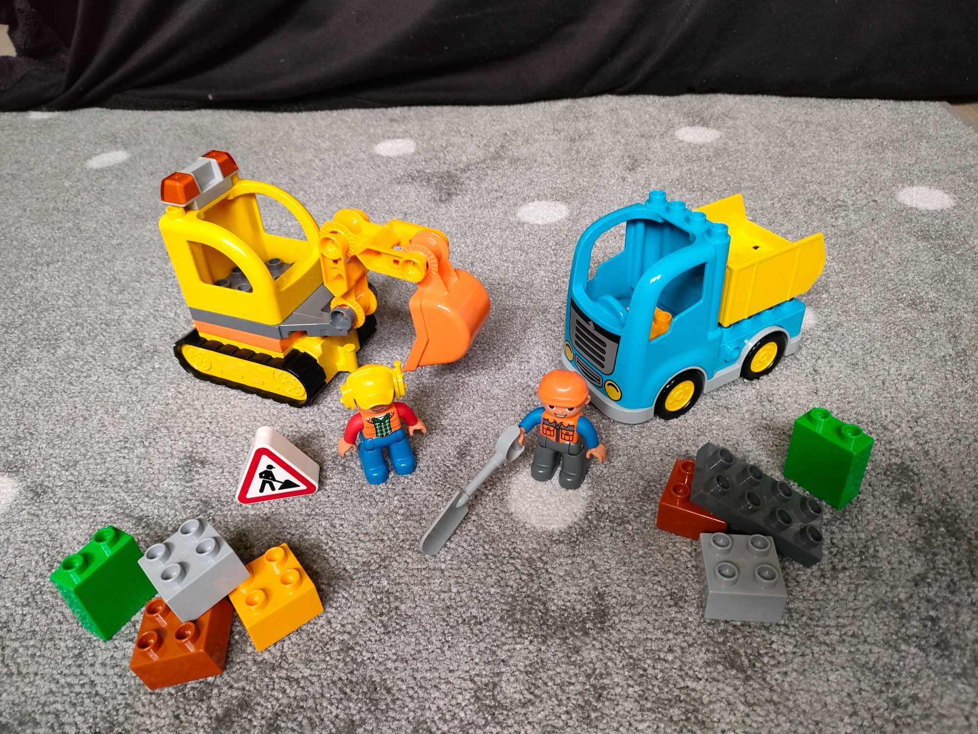 LEGO DUPLO 10812 - zestaw Ciężarówka i koparka gąsienicowa