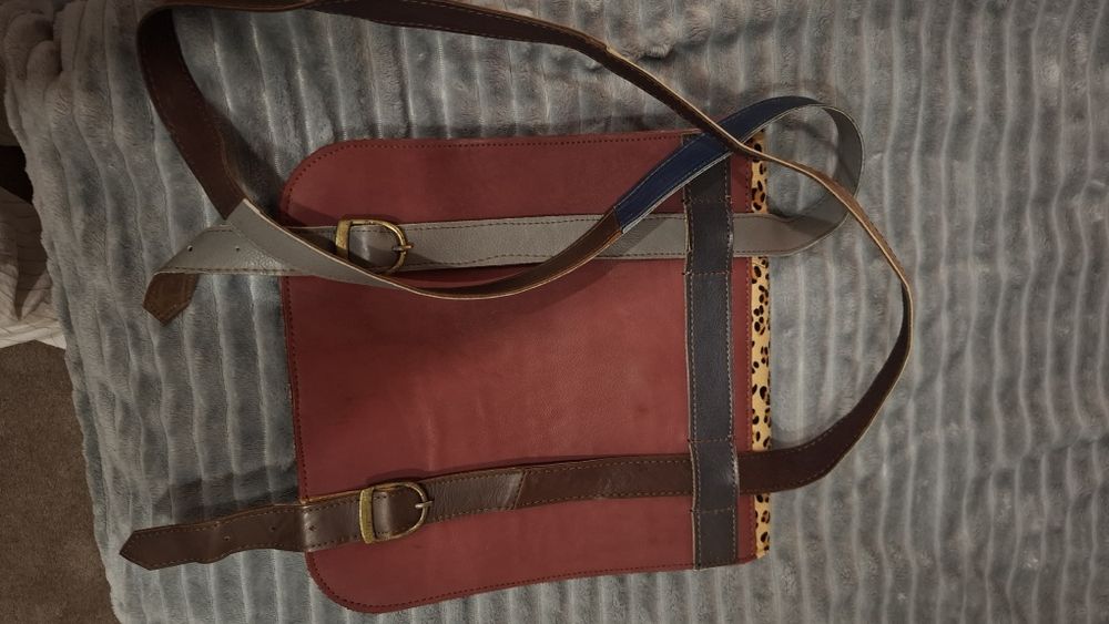 Mochila de pele genuine, casa da Rosa