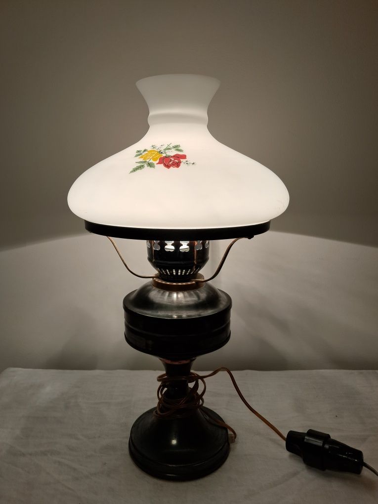 Lampka stołowa z kloszem prl vintage