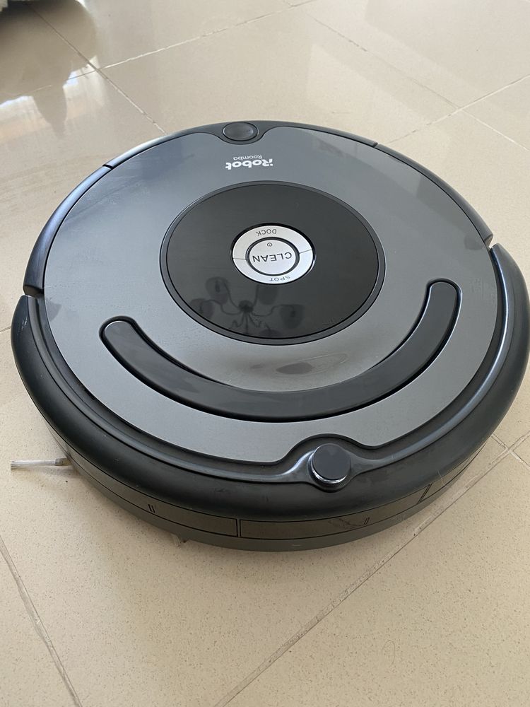 Aspirador Roomba 676