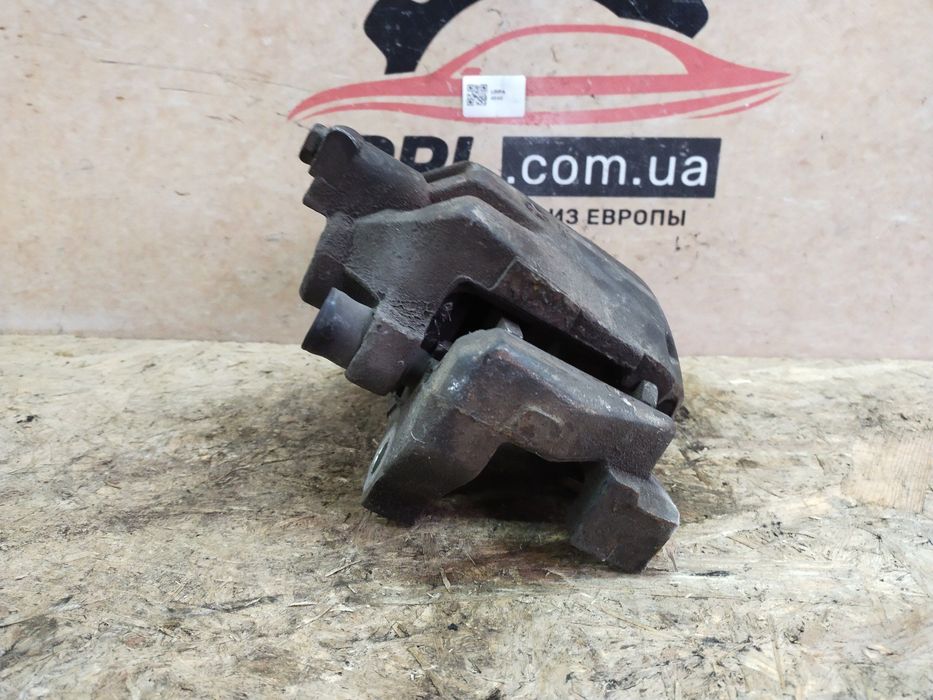 Jeep Grand Cherokee WK2 2010- cуппорт передний правый