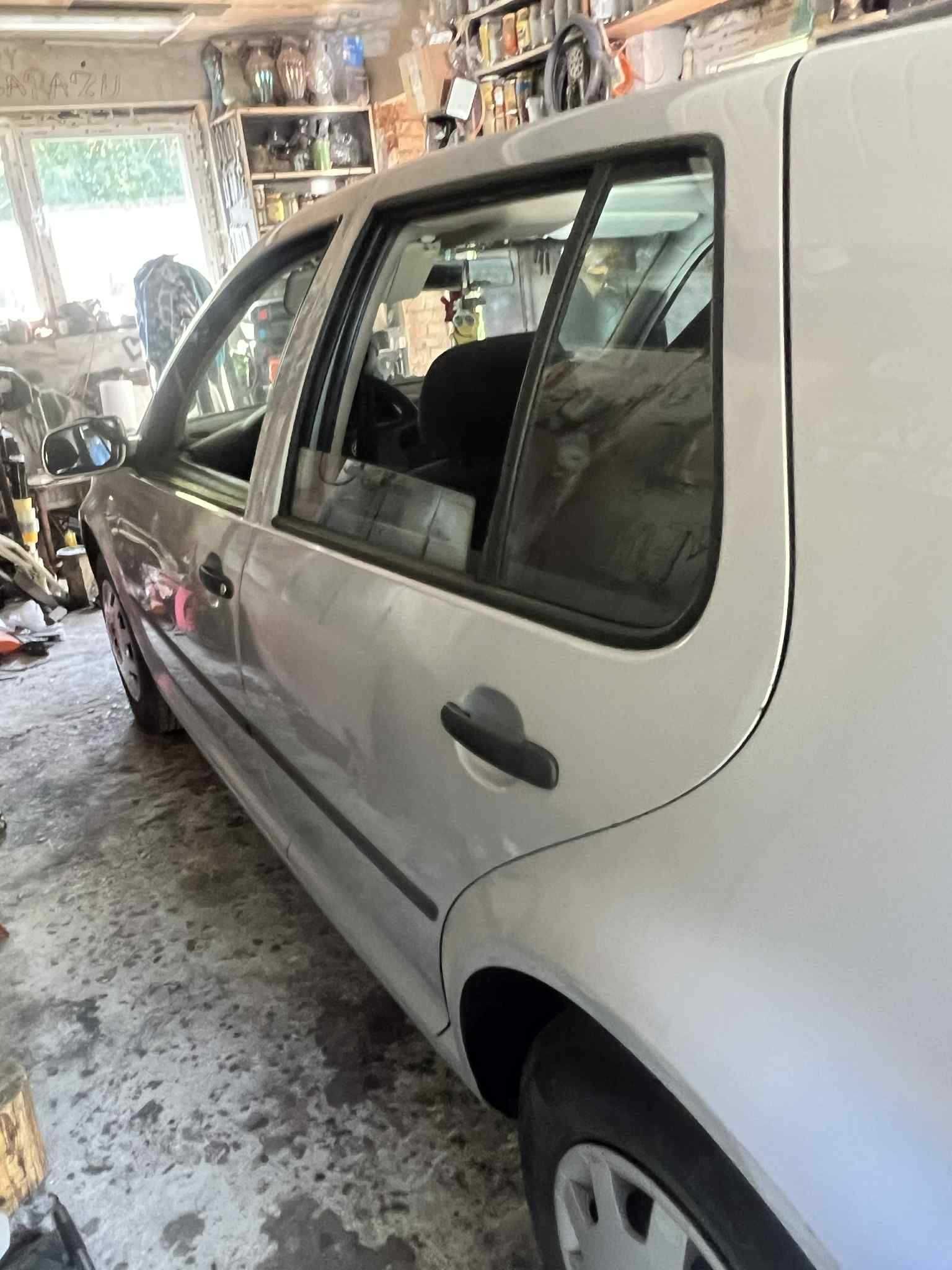 Wszystkie części, Volkswagen Golf IV 1.4 16v kod lakieru LB7Z