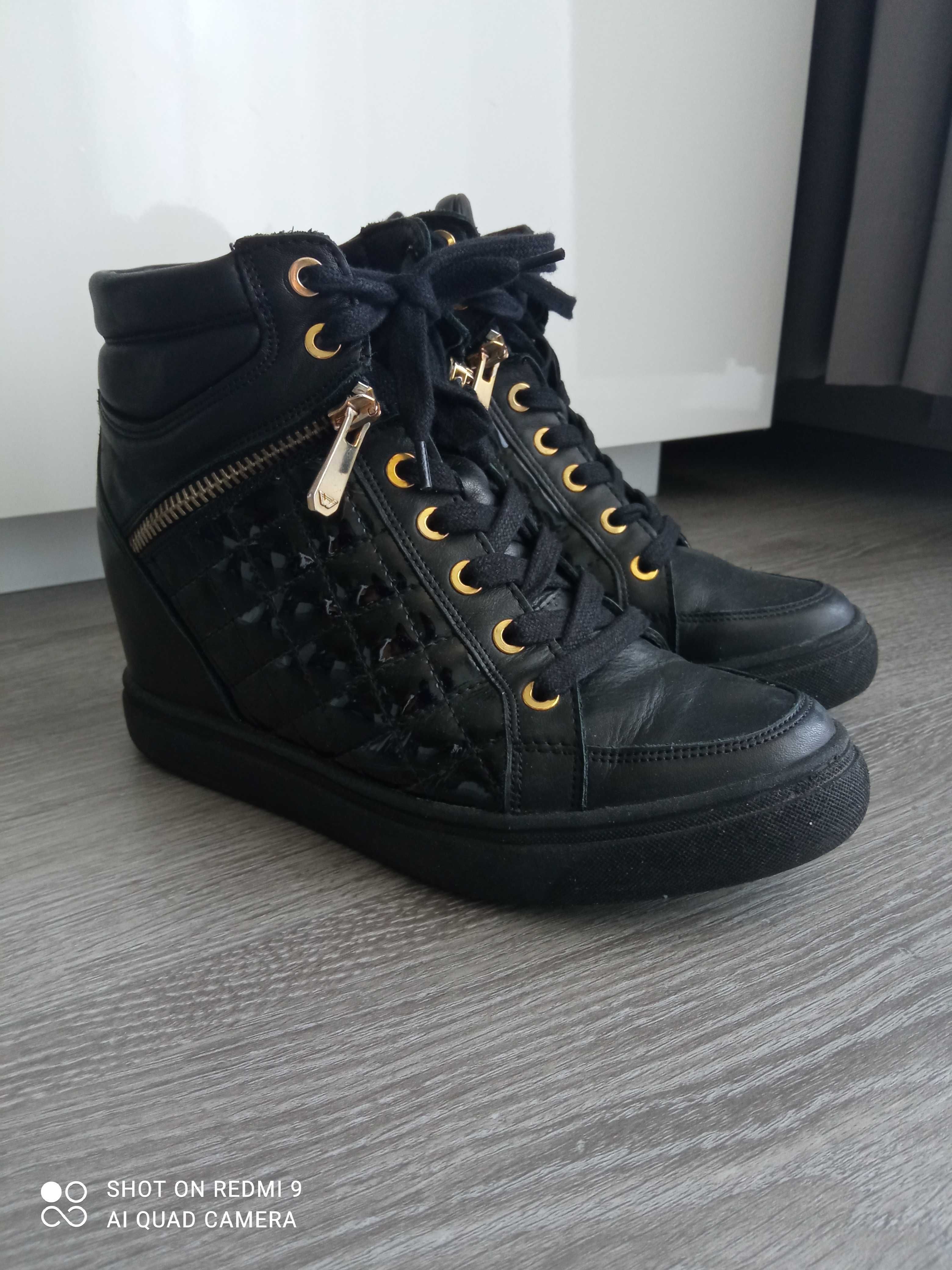 czarne skórzane buty sneakersy na platformie koturnie Wojas r. 36