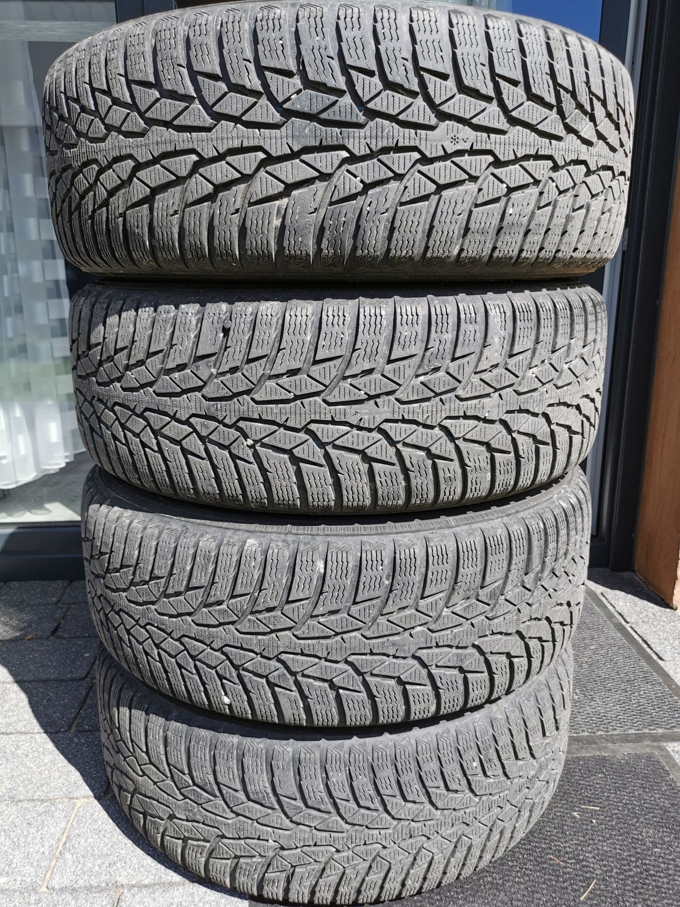 Komplet kół opony + felgi Nokian WRD4 215/60R16 OPEL SAAB