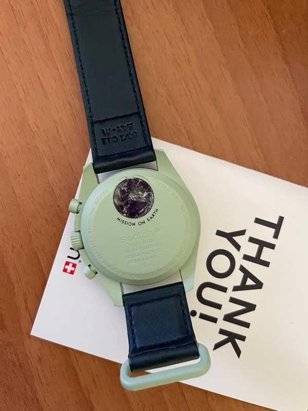 Omega x Swatch SO33G100 Ziemia: Styli i Lekki z Powłoką BIO
