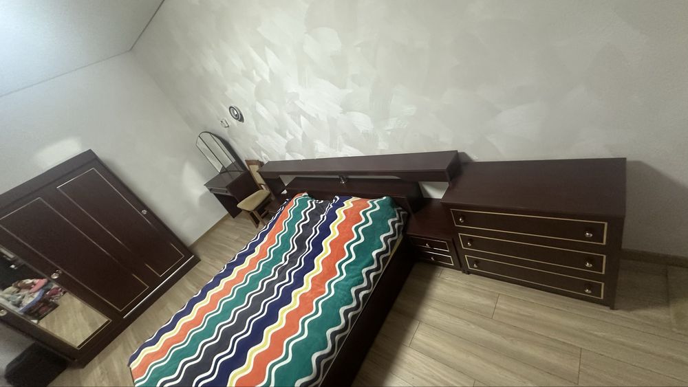 Спальня меблі комплект