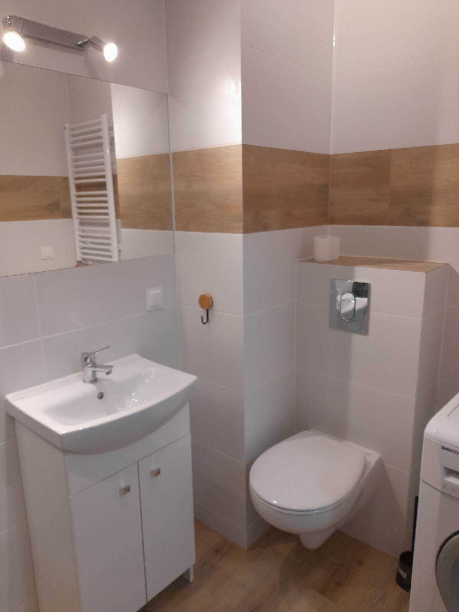Pokoje do wynajęcia w apartamentowcu na parterze