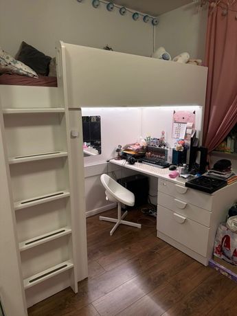 Łóżko 90x200 na antresoli Ikea Smastad plus meble dziecięce Ikea