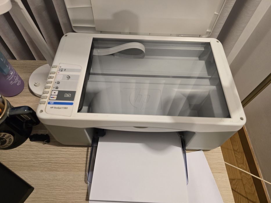 HP Deskjet F380 - Impressora Multifunções