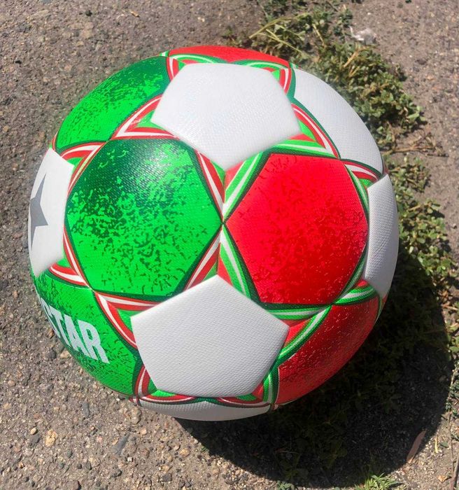 М’яч DERBYSTAR  для тренувань та матчів