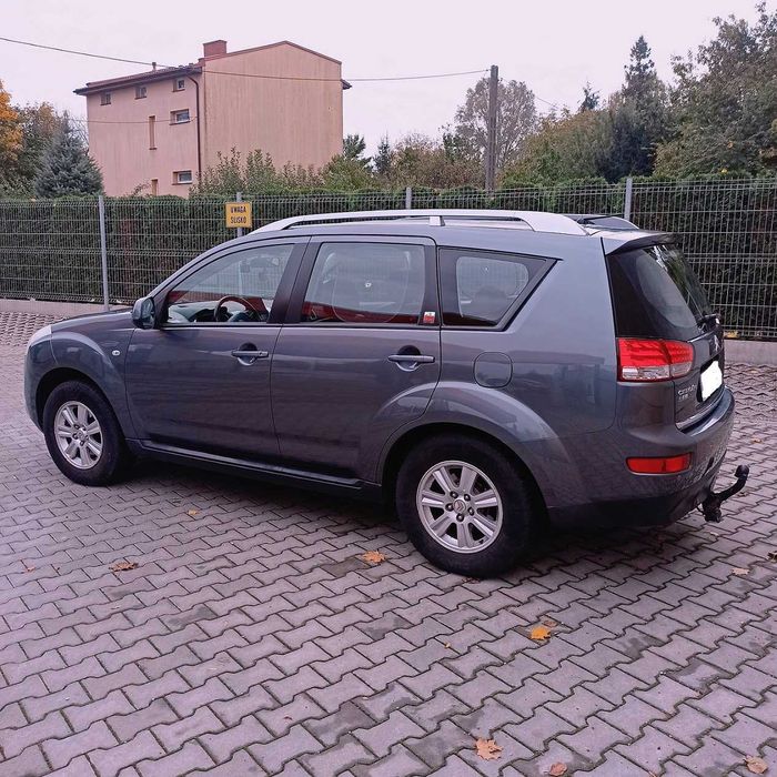 Citroen C-Crosser 2,2 hdi  2008  207000