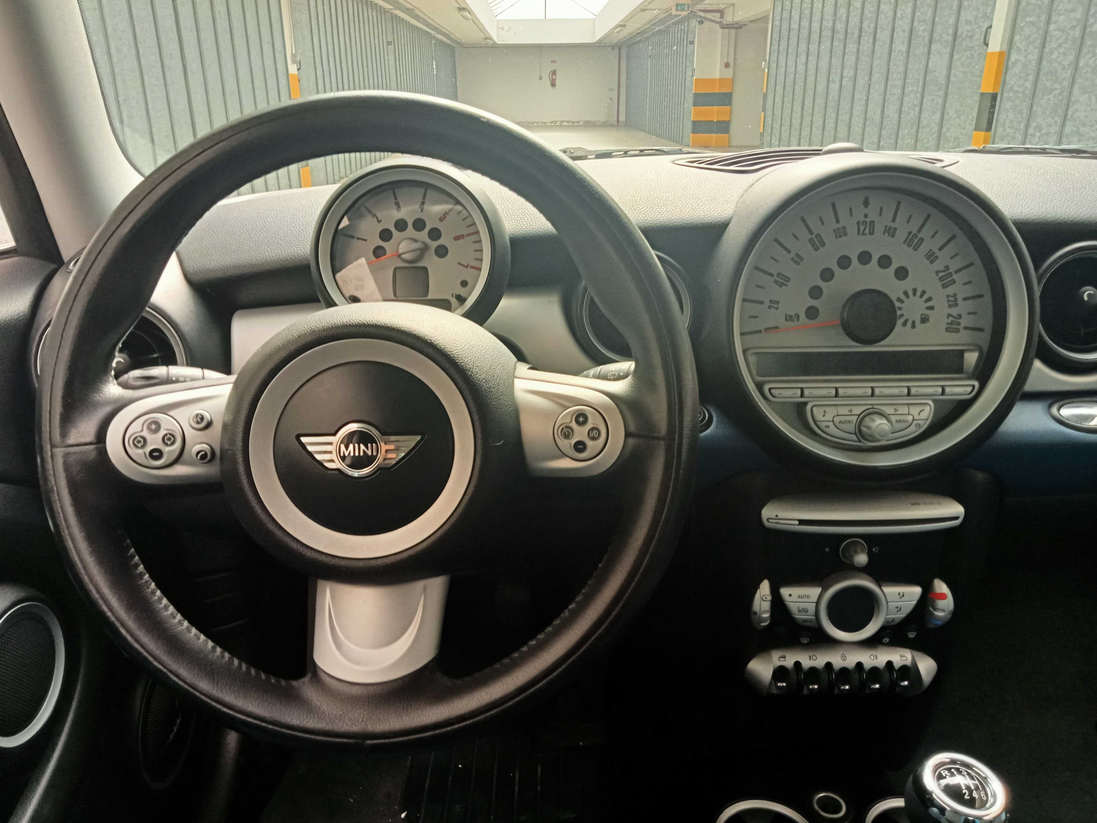 MINI Cooper D (Extras Cooper S)