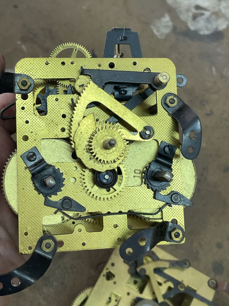 Mechanizm zegara balansowy 20