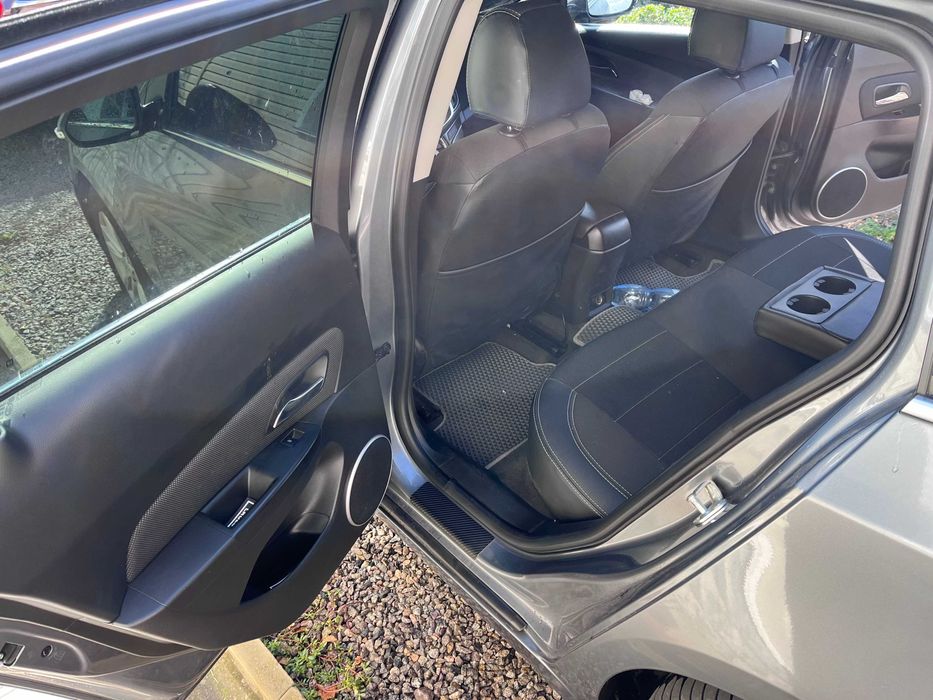 Chevrolet cruze j300 2014