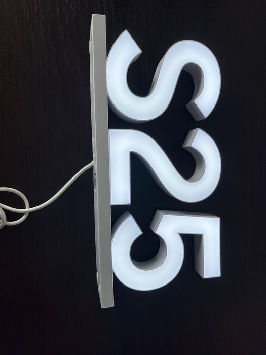 Samsung S25 Logotyp , podświetlenie , USB