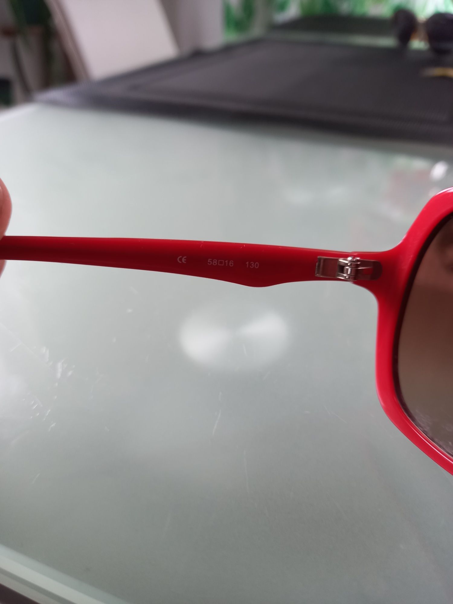 Calvin Klein okulary przeciwsłoneczne czerowne