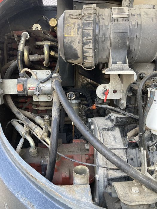 Máquina Giratória Neuson