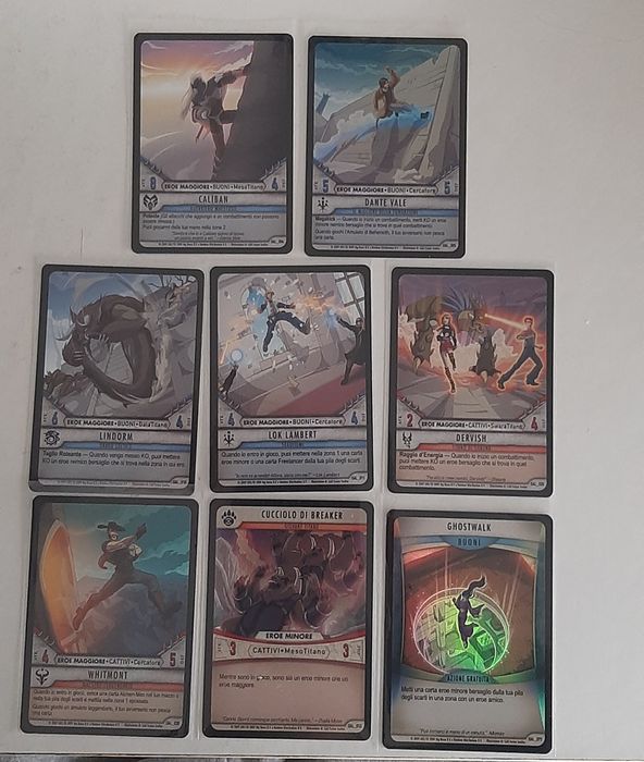 Grande lote de cartas Huntik