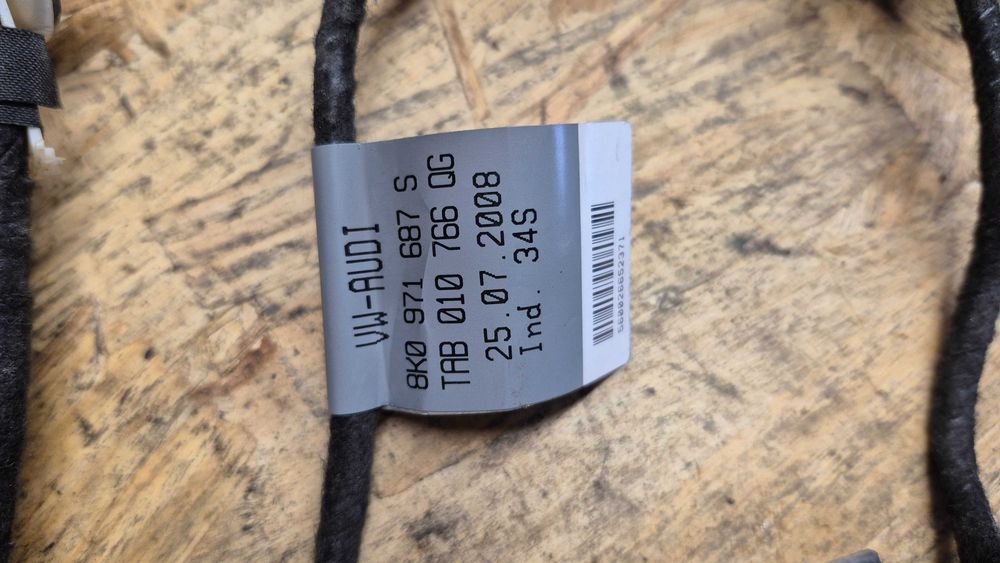 AUDI A4 B8 (8K)-Cablagem Porta traseira esquerda completa 8K09,71687S