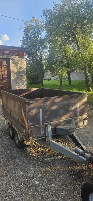 Przyczepka samochodowa