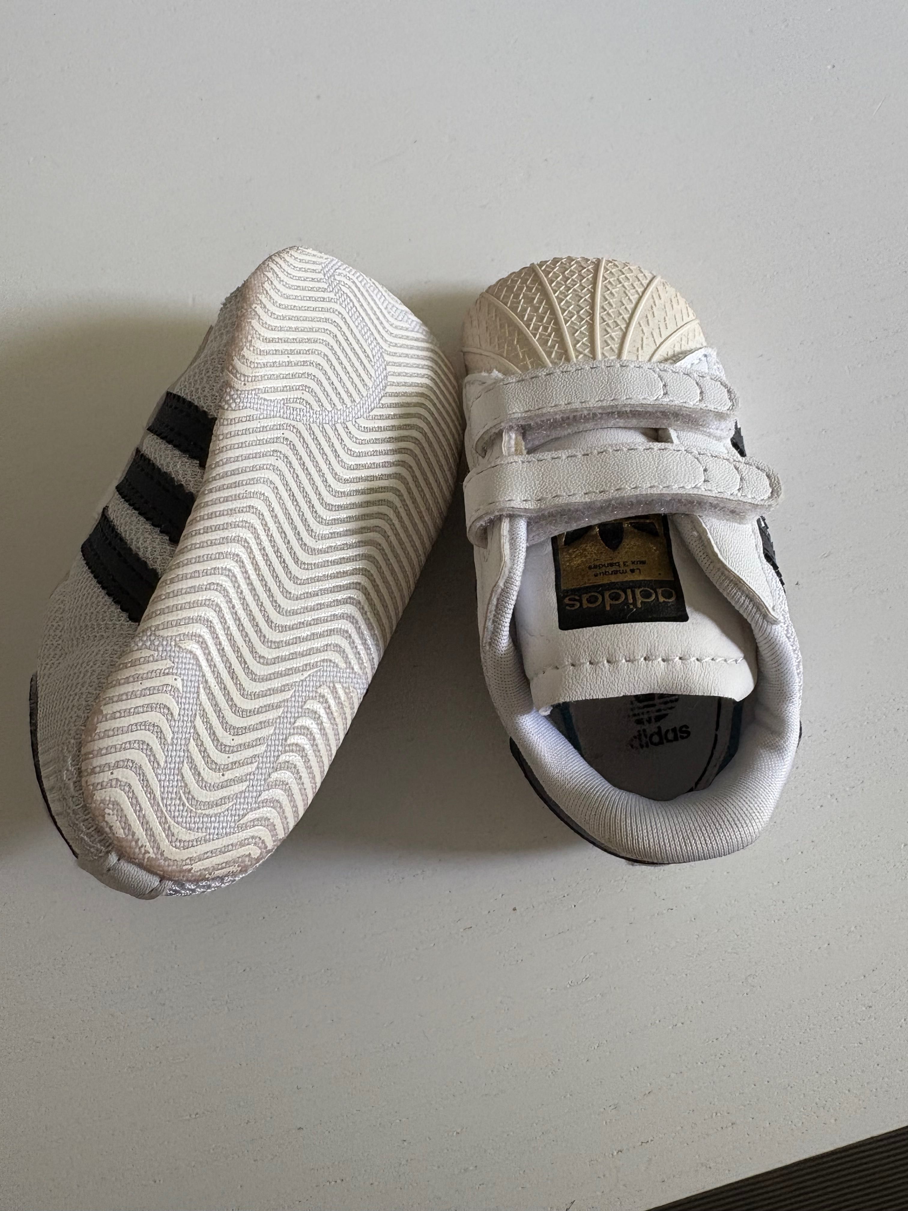 Sapatilhas de bebé, da Adidas