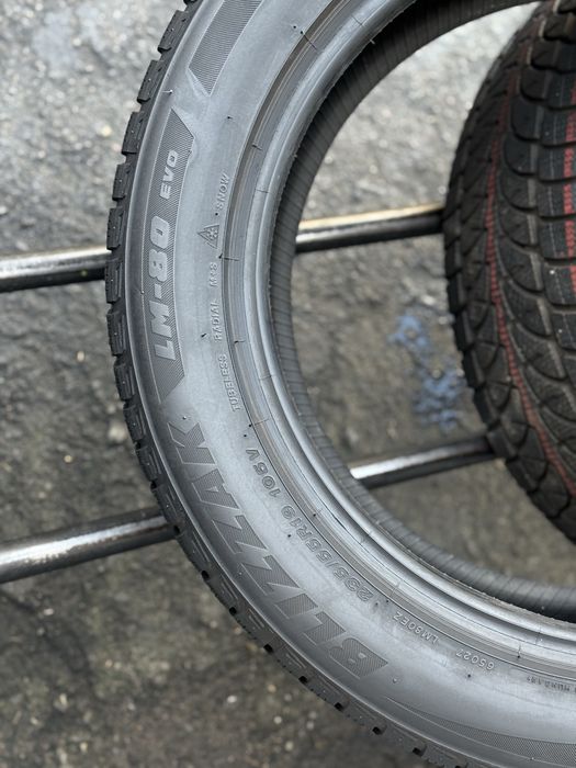 Топова шина‼️Bridgestone Blizzak lm80  105V 235/55 r19 8.7мм 2023рік