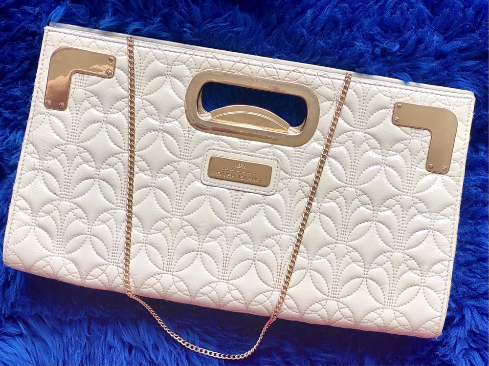 Сумка клатч River Island - лаковая на цеплчке. Сумочка. Кошелек.