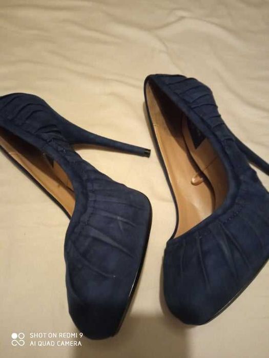 Sapatos Zara novos