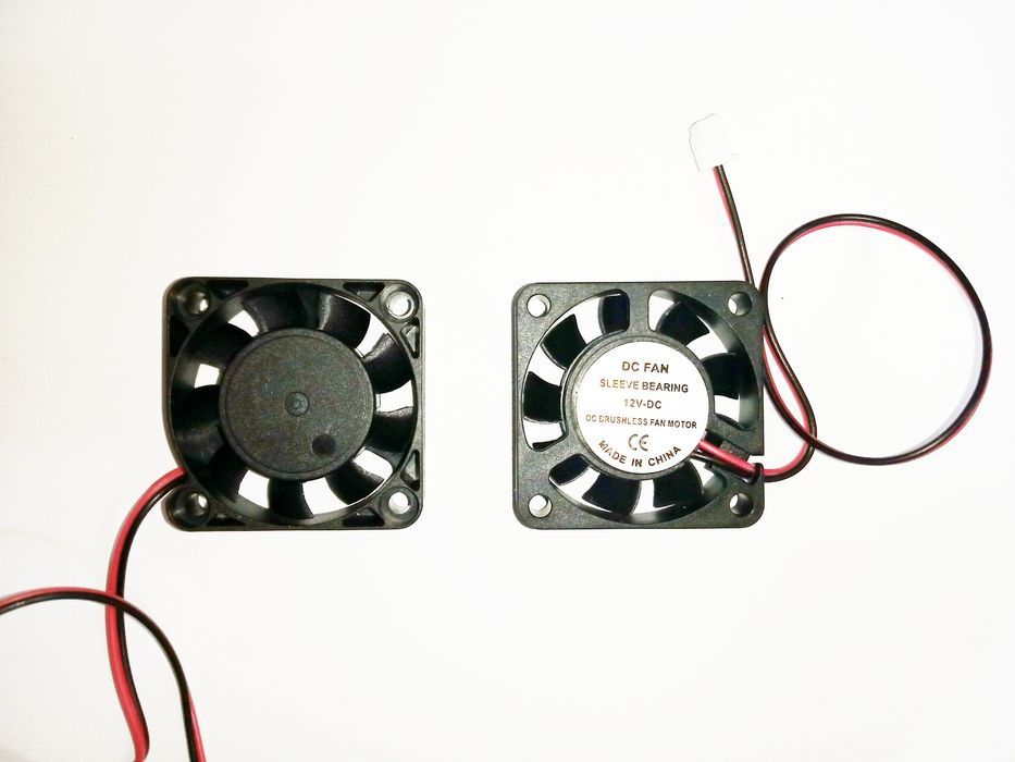 Вентилятор охлаждения чипов bi led линз кулер 4010 , 40х40х10мм 6-12V
