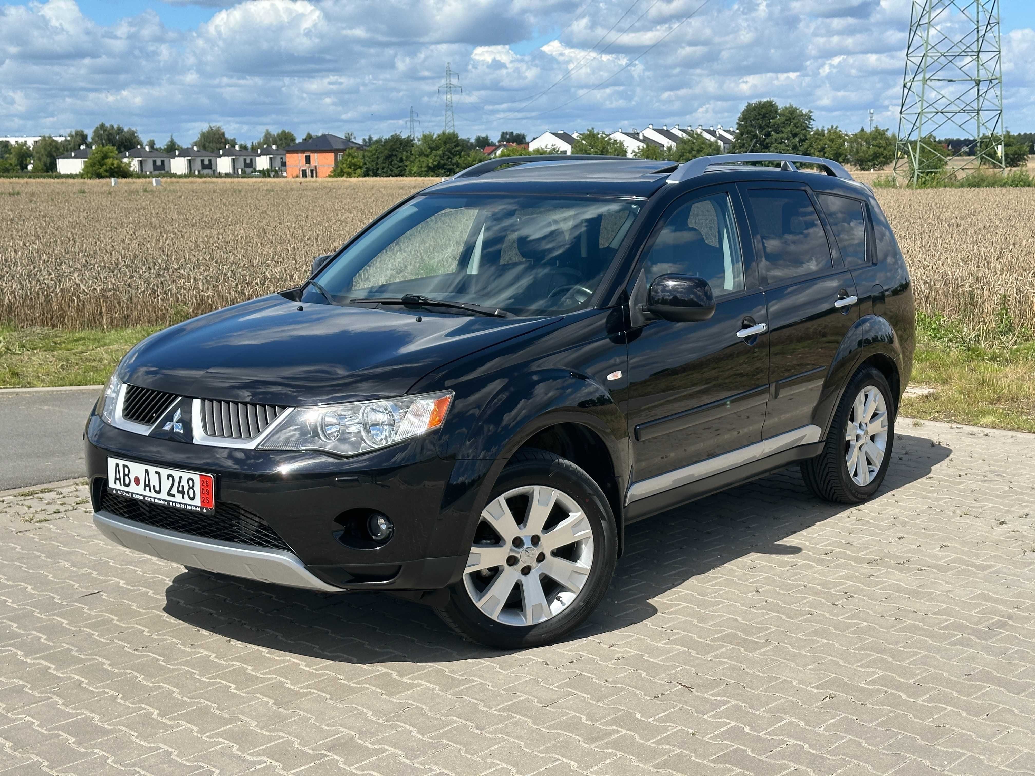 Mitsubishi OUTLANDER 2.0 DIESEL 4x4 FULL OPCJA 7 miejsc