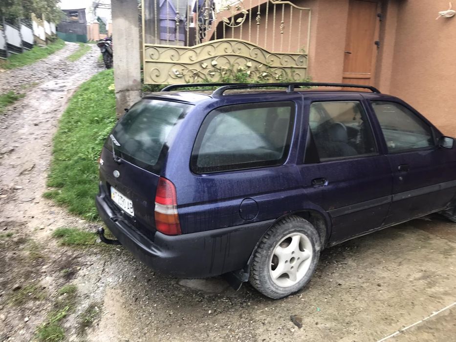 Продам форт ескорт 1995рік