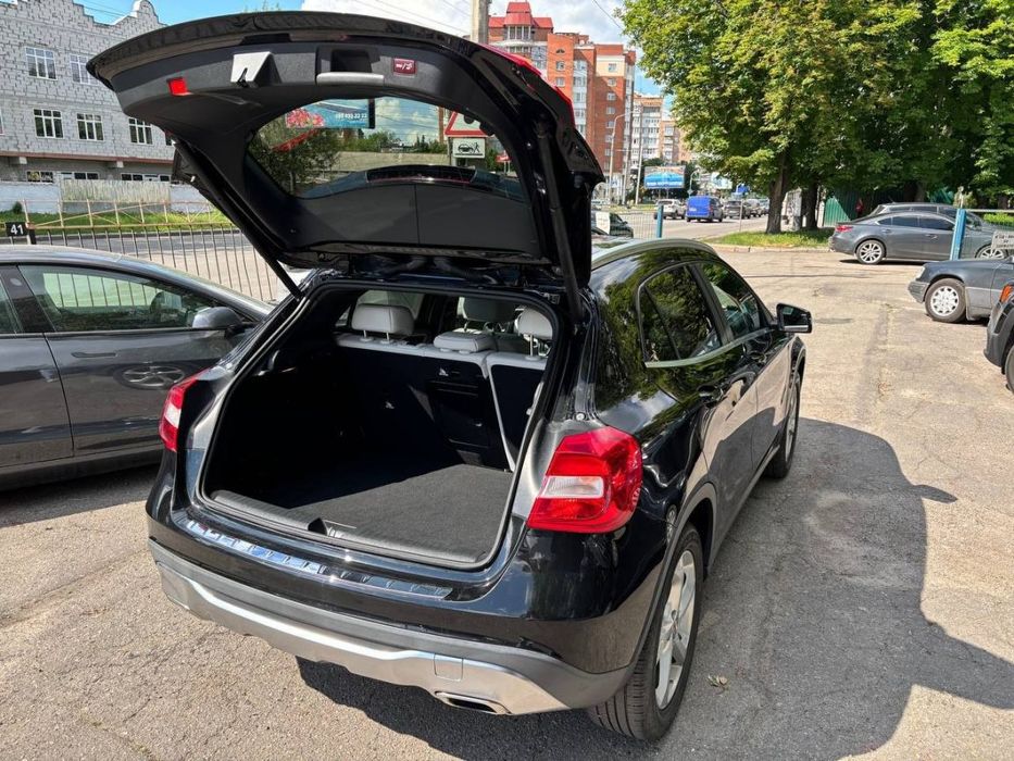 Мерседес GLA 250