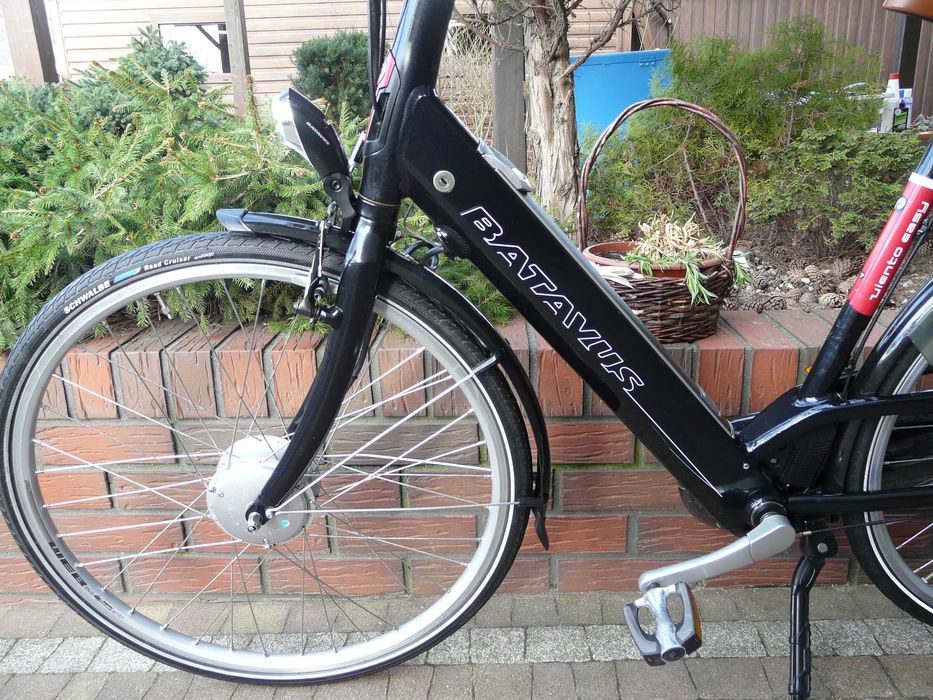 Rower elektryczny BATAVUS Viento Easy 28"/55,Nożny ,1950 km