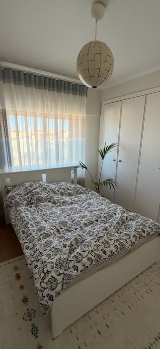 Cama ikea 140x200 perfeito