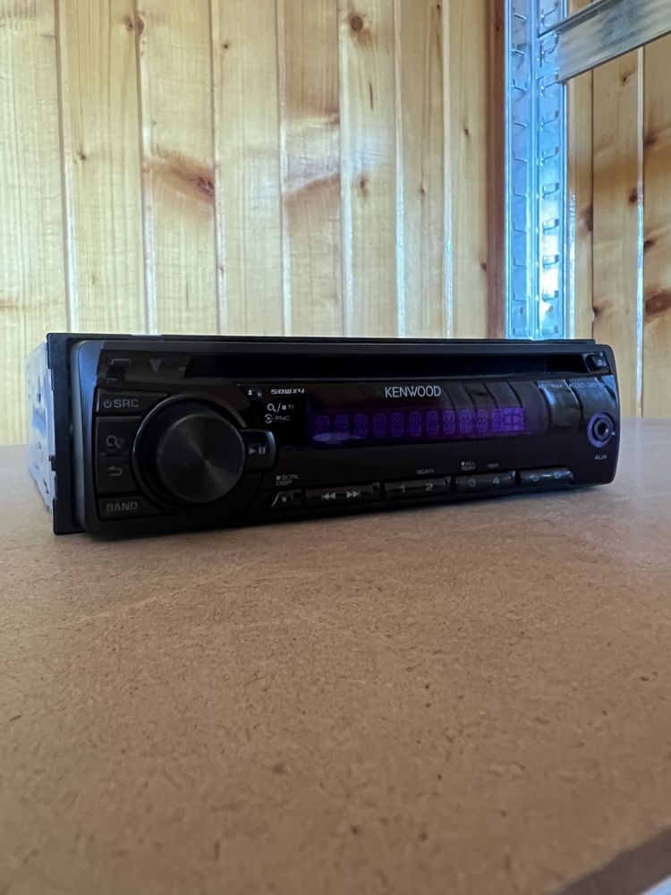 Radioodtwarzacz Kenwood KDC-351RN CD Mp3 WMA Jack