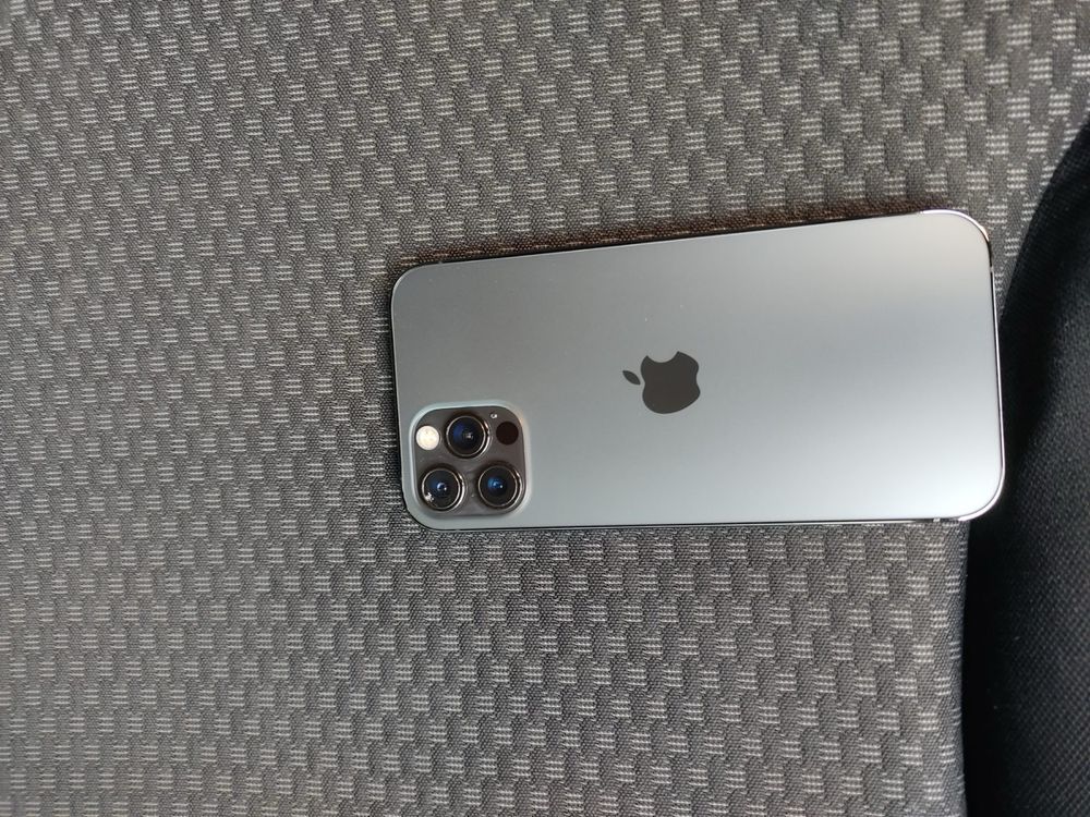 Iphone 12 pro 128 гб весь комплект