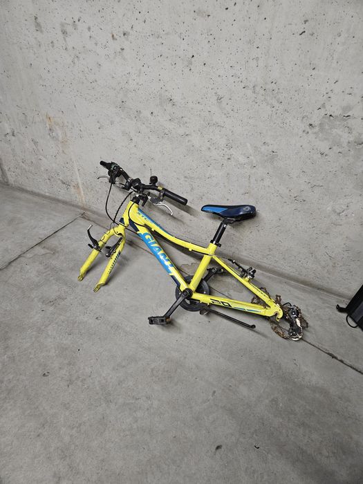 Rama od roweru dziecięcego na części/złom