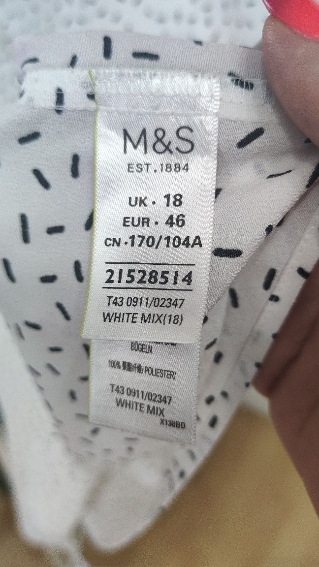 Piękna elegancka bluzka w większym rozmiarze 46.
