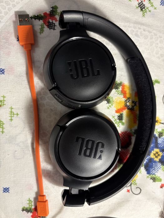 JBL Bluetooth Навушники