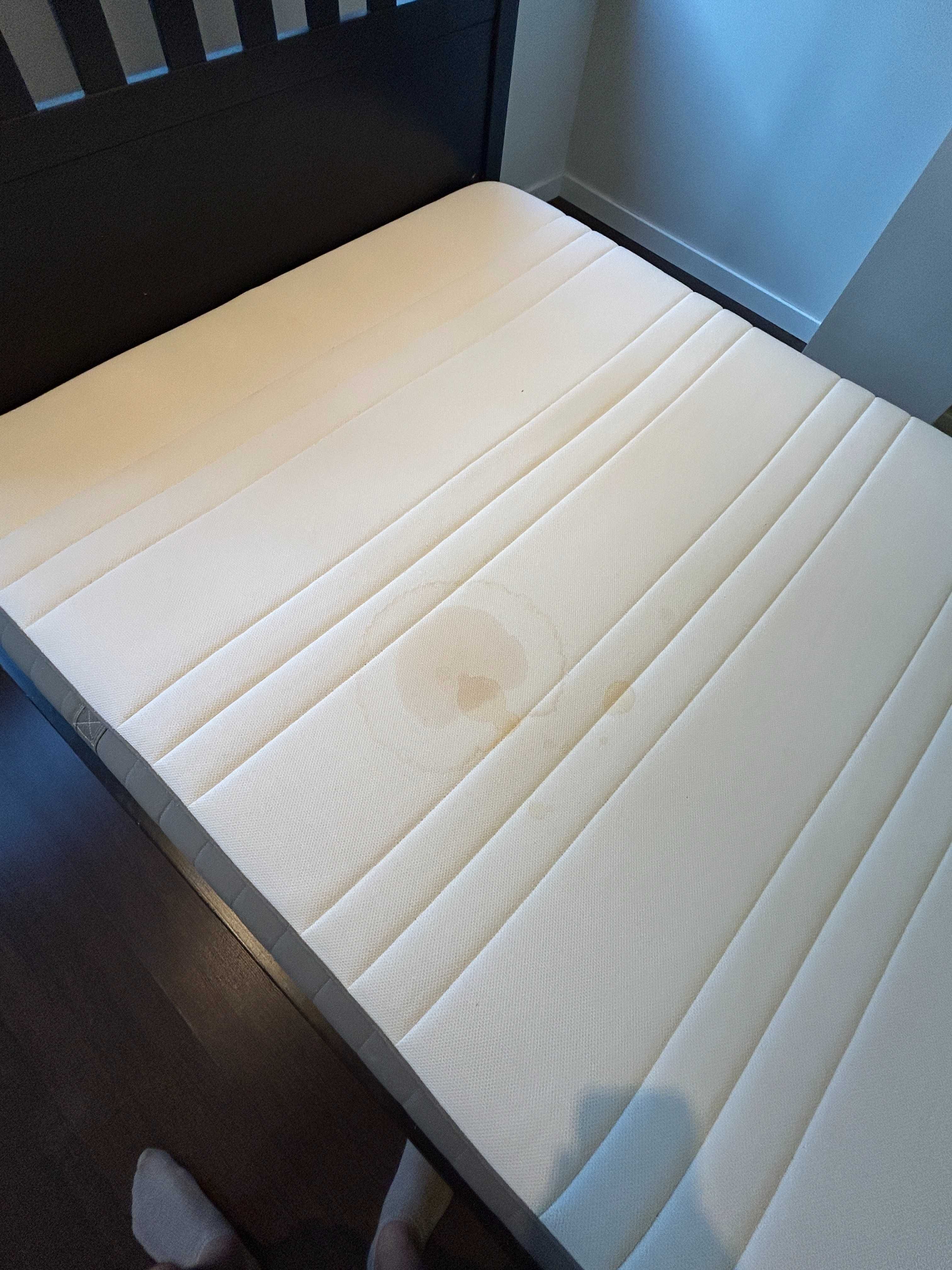 Cama de casal IKEA – TUDO INCLUÍDO