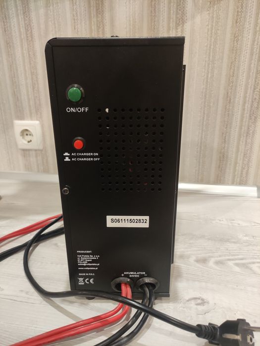 ДБЖ Volt Polska 24 на 220 вольт 1400-2000 Ватт чистий синус + балансир