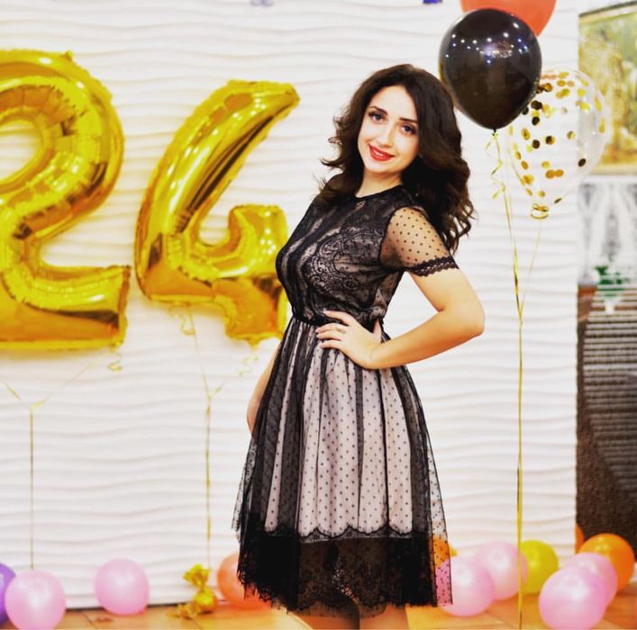 Платье нарядное женское