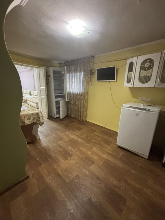 Здаю 1 кімнатну квартиру на землі