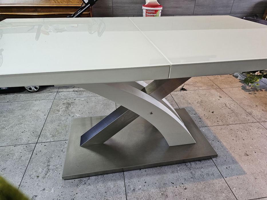 Stół kuchenny i do jadalni rozkładany. 90/160-220cm wysokość 78cm