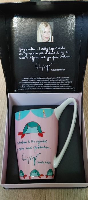 Prezent piękny kubek Claudia Schiffer kolekcjonerski.