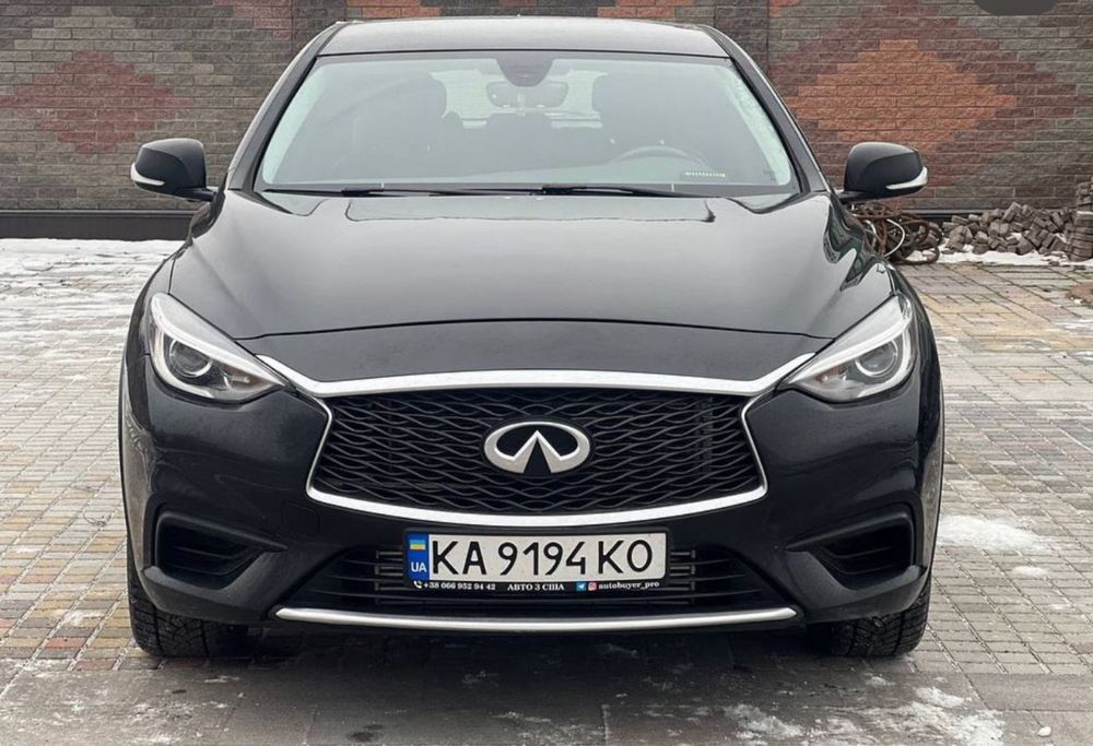 Автомобиль Infiniti QX 30