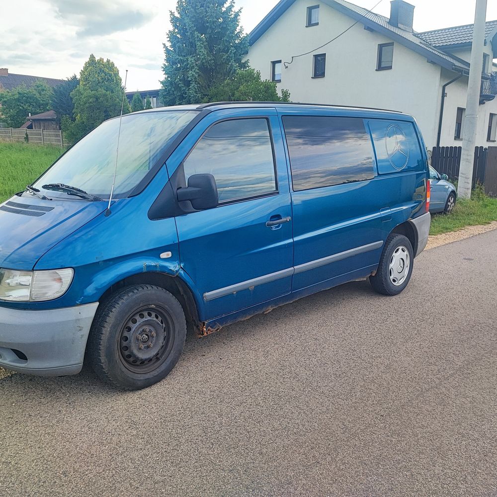 Mercedes Vito 112 CDI 2.2 5 osób klima 2001 rok
