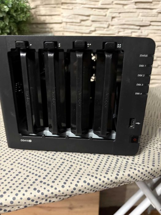 Synology DS415+ 8GB RAM, Intel 4 core