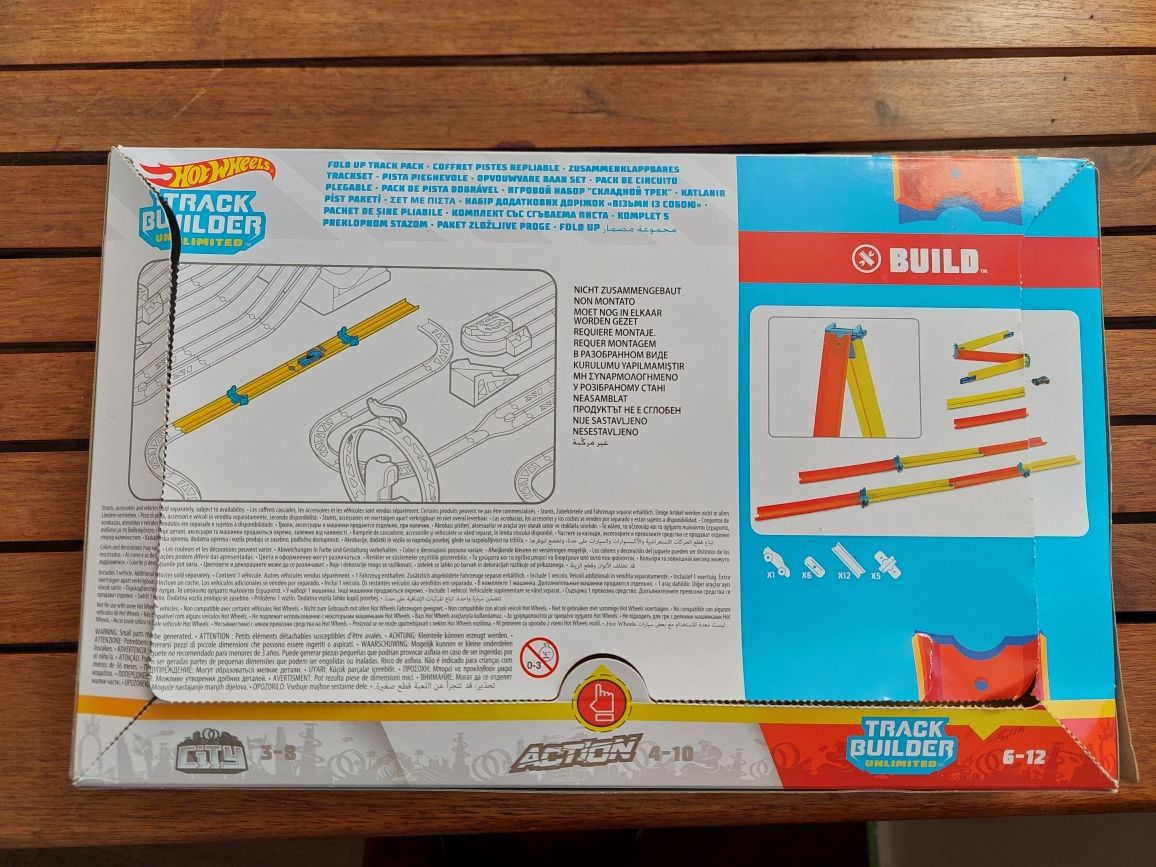 Track builder Hot Wheels